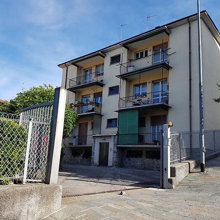 Casa Elena Apartment Albese Con Cassano Exterior photo
